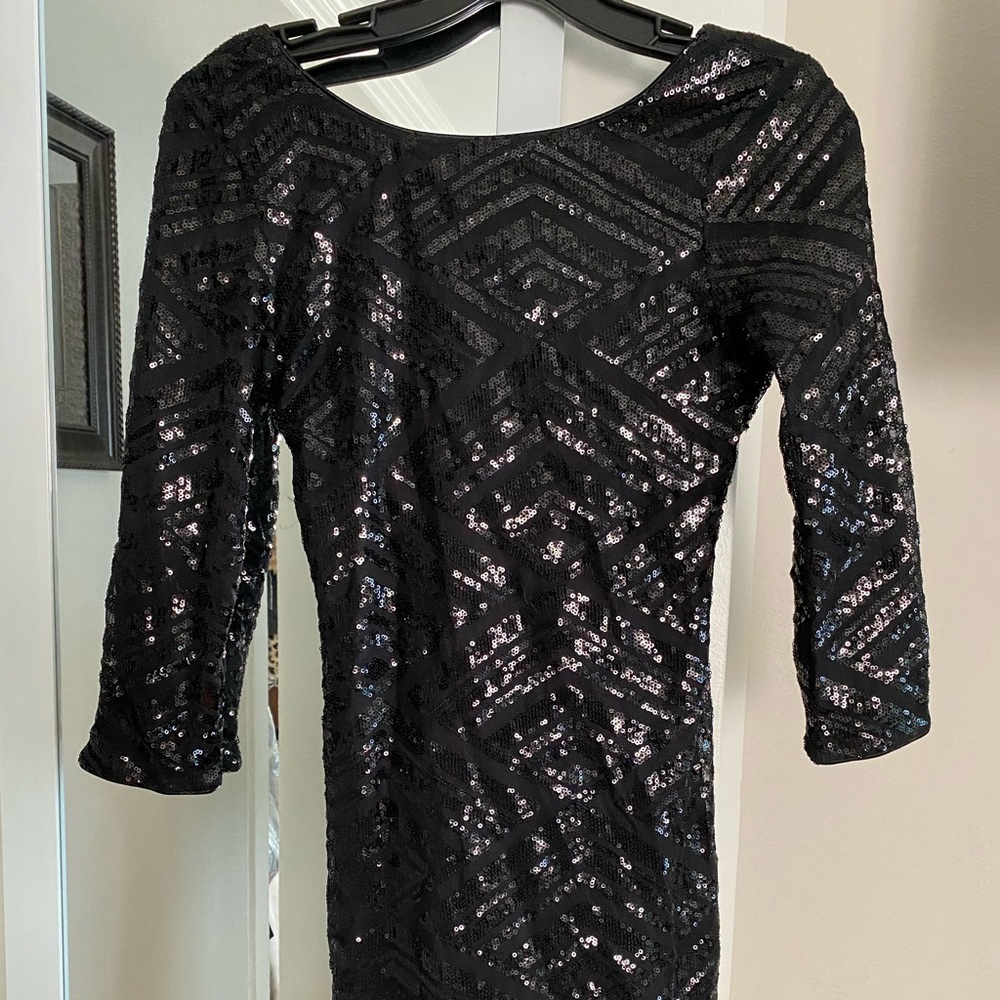 Black short sequin dress